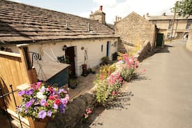 Giggleswick Cabin | Louise Cottage