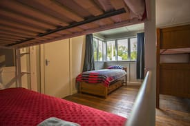 Tekapo Other | (Room 3 ) Irishmans Creek Farm - Shearers Quarters