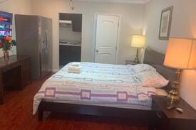 Hacienda Heights Apartment | E )A warm house located at hacienda 华人区哈岗独立进出民宿
