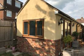 Horley House | Your own private Annex close to Gatwick Airport