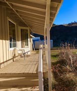 Curlew House | Private Swimming Hole on the Kettle River!
