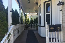 Somerville House | The Irving at Davis Square - 3A & 3B