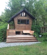 Ucluelet House | Little Creek Cabins- The Birdhouse