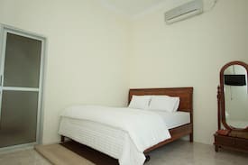 Padang House | Aisya-Hasbi Guest House