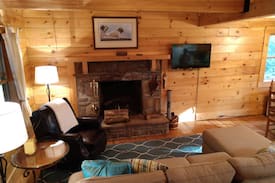 Fancy Gap Cabin | Coffey Grounds - Blue Ridge Parkway Cabin