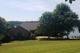 Bethlehem House | Stephen's Lake House