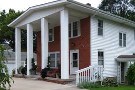 Lee's Summit House | B&B on Madison (the Murphy room)