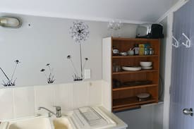 Geraldine House | Rainbow Cottage in the heart of Geraldine