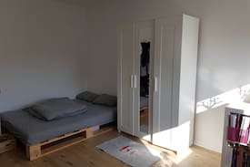 Sachsenhausen Apartment | Gemütliches Zimmer nah Innenstadt