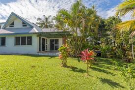 Muri House | Muri Beach Manor