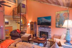 Telluride Apartment | Lulu City 6Q