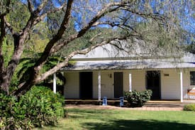 Upper Lansdowne Cabin | Flame Tree Cottage - a secluded rural escape