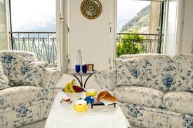 Ravello Villa | The Piccinina Perfect for Weddings in Villa Eva