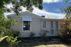 Clunes House | Apple Tree House, Clunes Victoria.