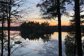 Tay Valley Cabin | Island View Cottage in Perth Ontario