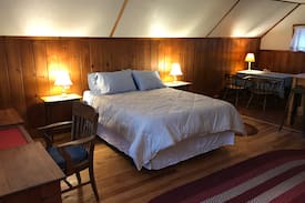 Damariscotta House | Cozy Carriage House in Downtown Damariscotta