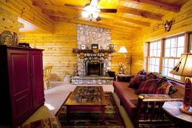 Dickson Township Cabin | Lost Oak Lodge, Log home near Tippy Dam
