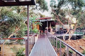 Baskerville House | Treehouse in the Australian bush!