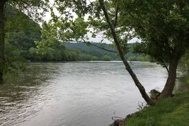 New River House | Hokie Hideaway on the New River