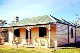 Portland Cabin | Dusting Cottage Historical Accommodation