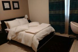Mahboula Apartment | Luxury guest house at Thatcher Complex, Mahboula