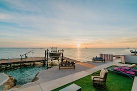 De Bruynewijk House | Sunset Paradise Beach house - Studio Starfish