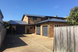 Forster House | Beachfront home on beautiful One Mile Beach