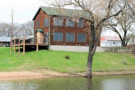 La Crosse Cabin | Bayfront Resort