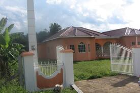 Ewarton House | Charlton Serenity House Jamaica (US$25 PP/PN)