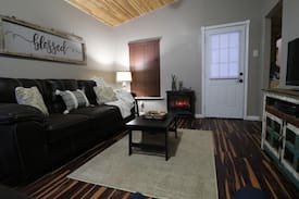Sweetwater House | Cozy Cabin Off The Grid!
