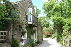 Leyburn Cabin | Vine Barn Bellerby Nth Yorkshire 4*Gold holidays