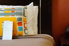 Queens Hotel | Nesva Hotel, Twin Standard