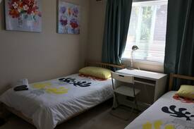 Milpitas House | Cozy two twin beds room 温馨舒适双床房