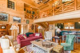 Carrabassett Valley Cabin | Cozy Lodge| Ski-in/Ski-Out | Bar | Sauna |
