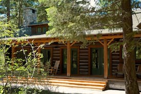 Mazama House | Rainbow Lodge-Lake View in Mazama!