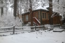 Wrightwood House | The Snow Bungalow -- Steps from quaint village