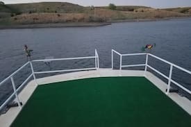 Pierre Boat Rental | Lake Oahe Houseboat