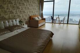 Jingkou District Apartment | 蓝山江景房(意大利纯进口女皇系列床垫)