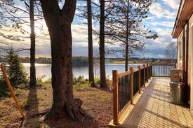 Tracadie Cabin | Chalet sur le bord de l'eau #1 /Waterfront cottage