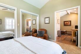 Danville House | Private Guesthouse
