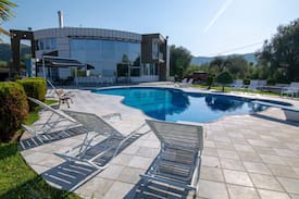 Thermo Villa | Villa TATA - Πολυτελής χώρος για διακοπές
