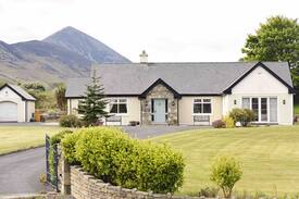 Westport House | Cinnèide House, Beautiful Family Home in Westport