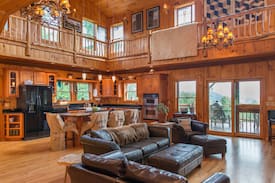 Clayton House | Jewel of the Woods: Mountain View, AC, Sauna, Wifi