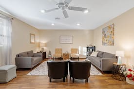 Hutchinson House | "The Backdoor" Cozy Barndominium