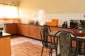 Harare House | Spacious Tawana Guest House ..!!