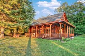 Bracebridge Cabin | Lake Muskoka Cottage-McVittie Island