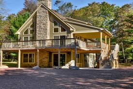 Lake Harmony Estates Villa | Deer View Lodge... comfort, space, and service!