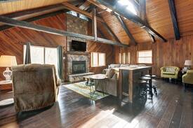 Hostetter Cabin | Cabin in the woods Latrobe, PA