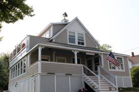 Peaks Island House | Peaks Island: Whitehead Lodge
