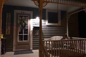 Decorah House | Cozy Cottage by Leanne and Sue